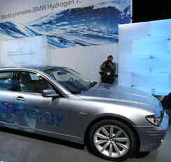 bmw hydrogen car
