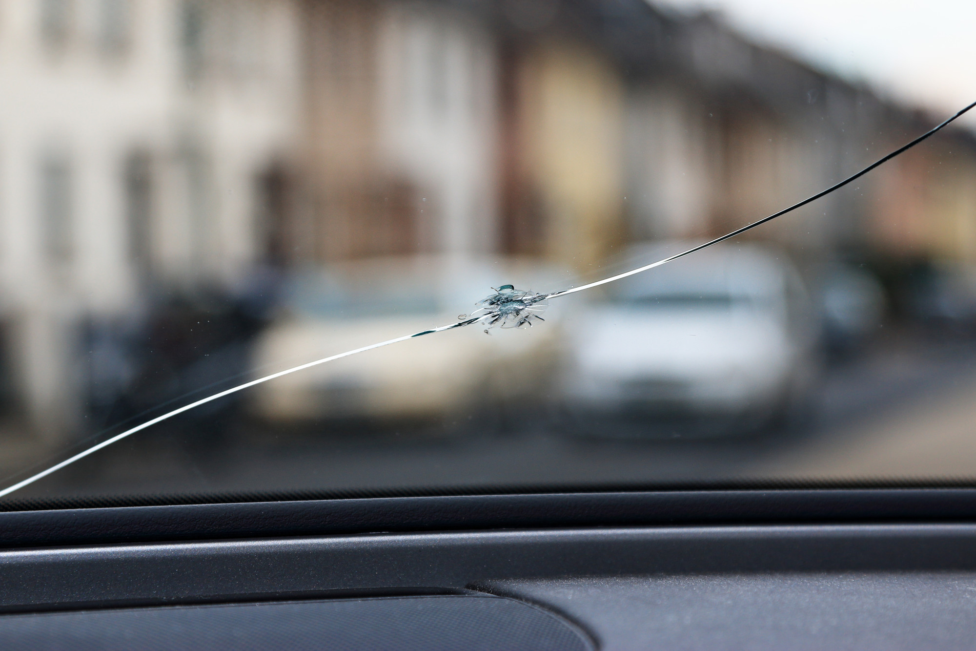 How Much Does It Cost To Get Windshield Replaced